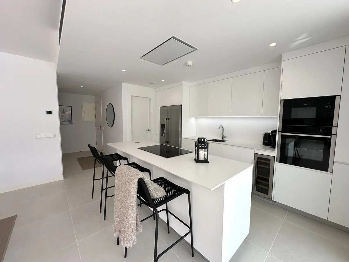 0c97f09b-9826-4015-84ee-5fcb1b37ecb6