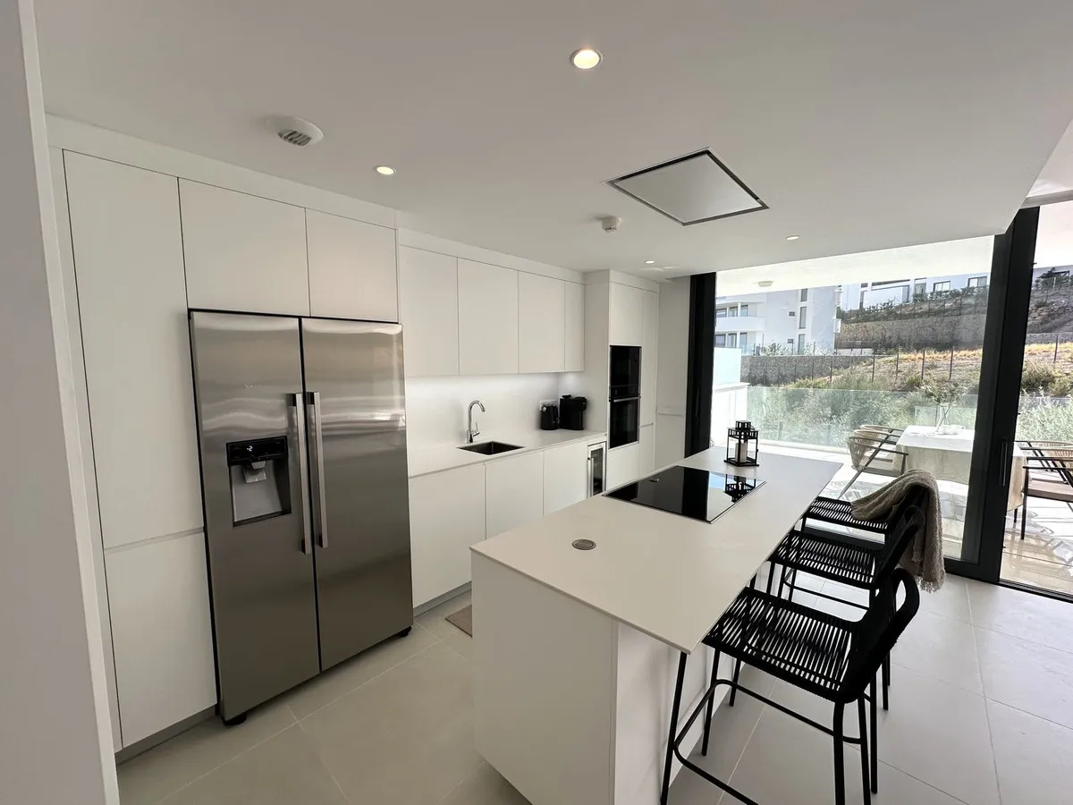 4a64a047-4f51-492e-a8f2-e7fbb59a9c4e