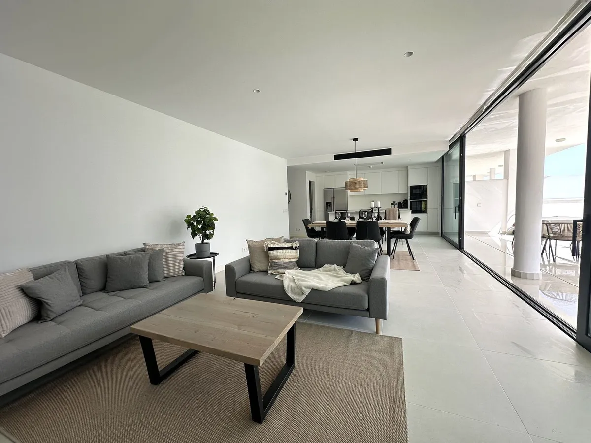 98a6bdd2-a90e-4e36-bcfc-c17cd565d618