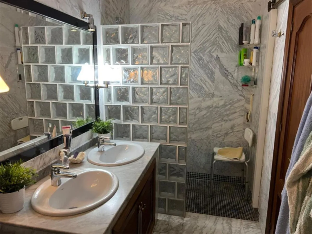 5674f9a5-5a7b-4d5c-926c-8ad990558fec