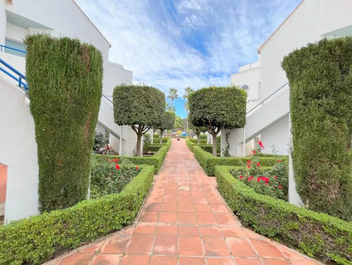 8939ebc8-3401-4922-bfbe-0db8868e50b5