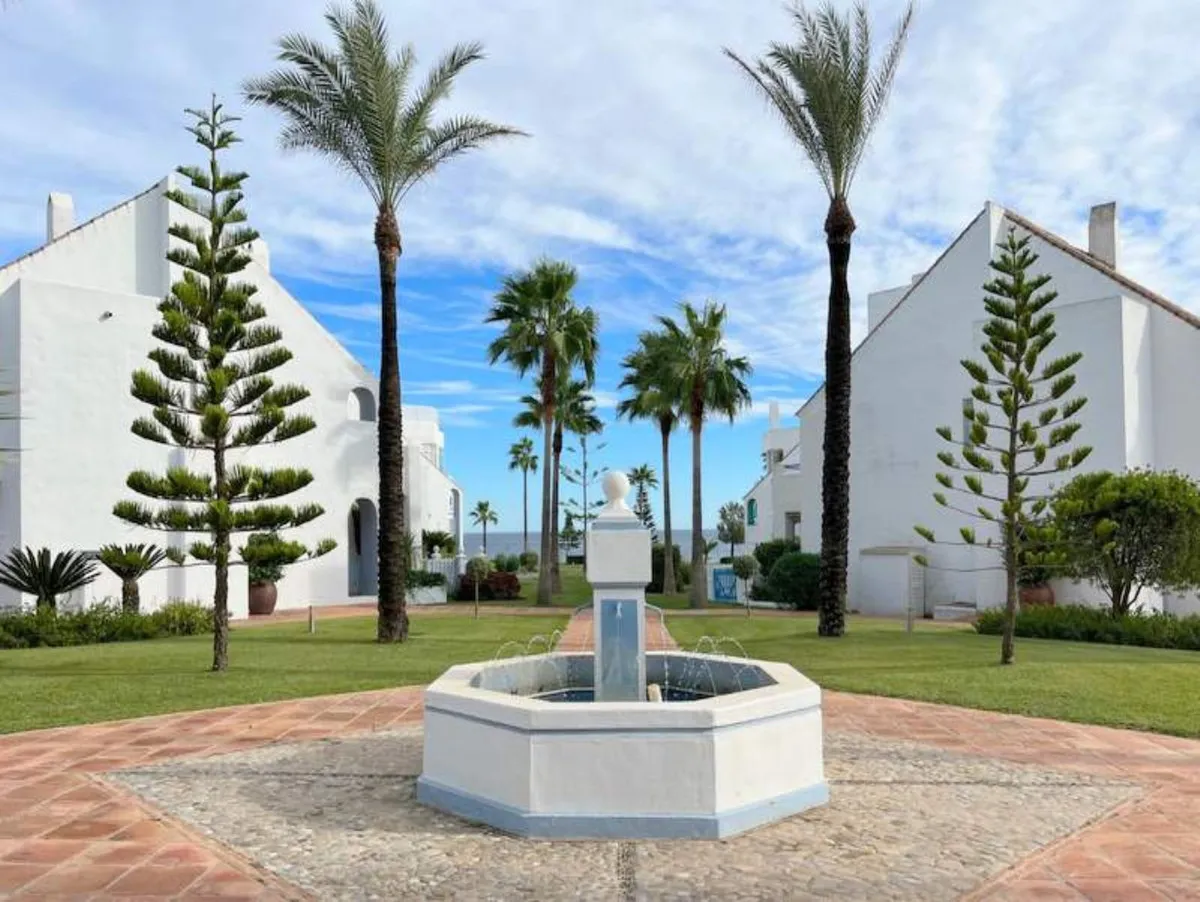 fa346925-2fee-47ba-bada-faa2ee2b546f