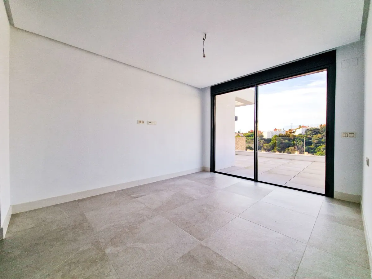 afa9959e-feb5-4557-a662-81ea4f421f9c