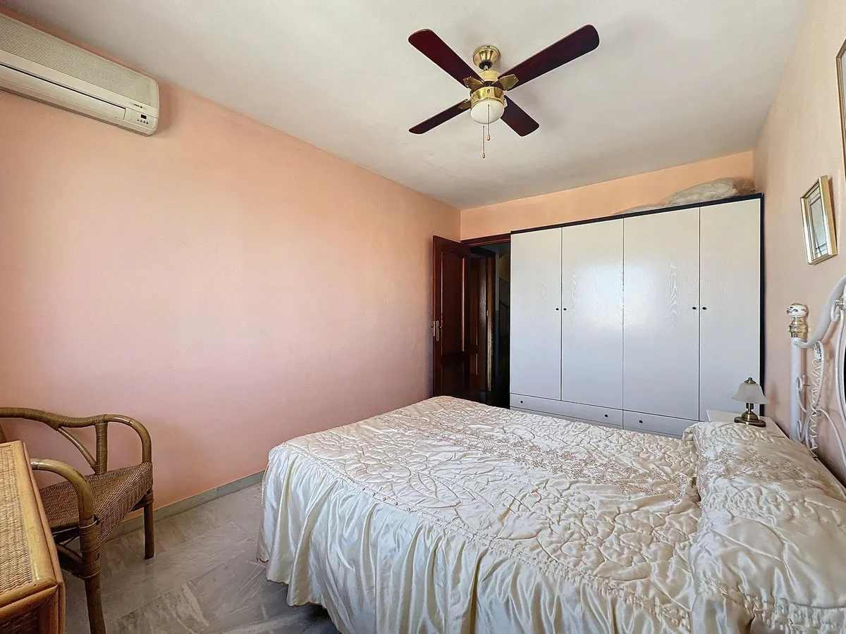 0c57f548-c1c6-4e72-b497-7f95d4ae0e8e