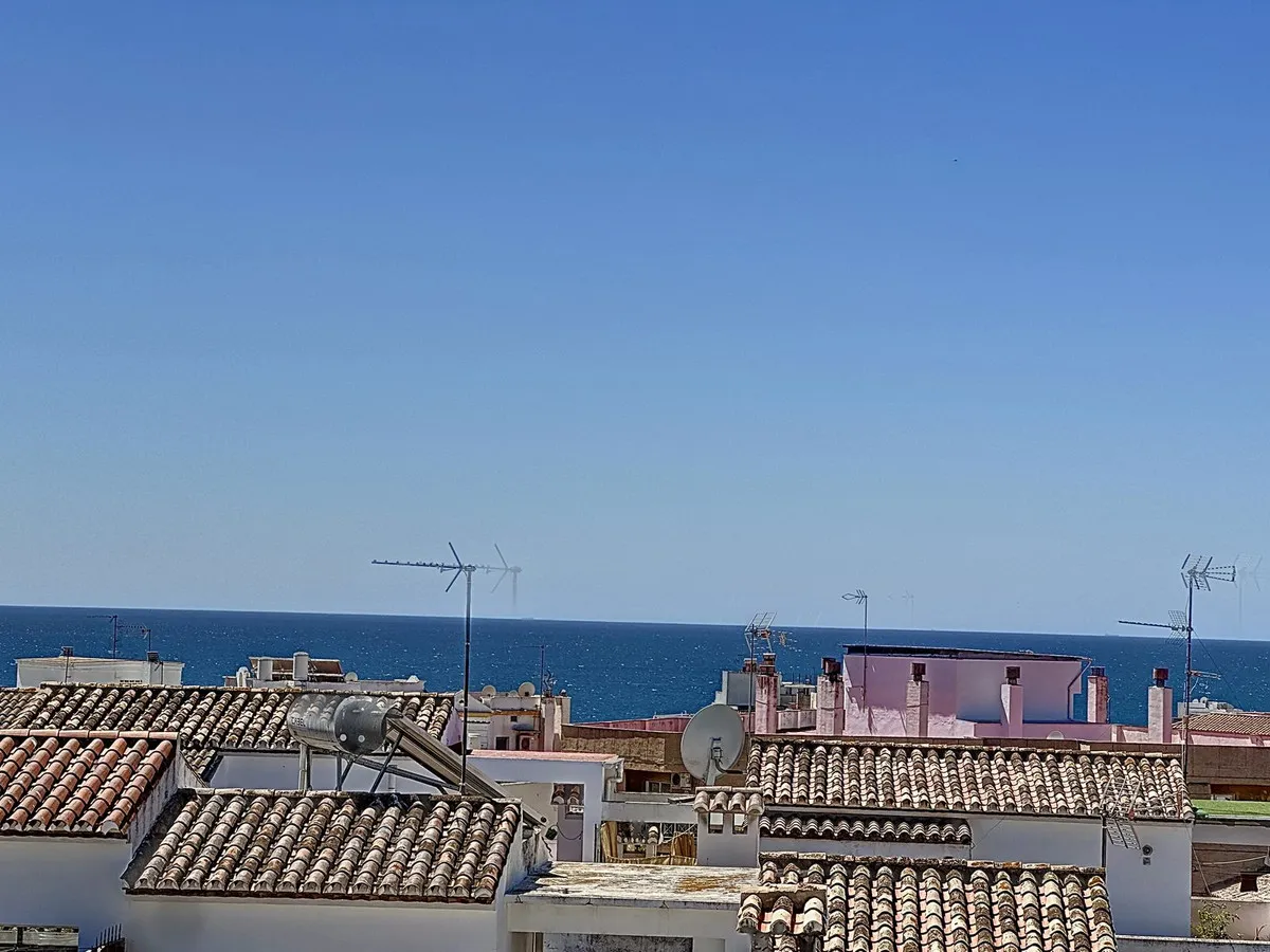 792b1aed-55c9-40f2-bafd-455cf97ea5f6