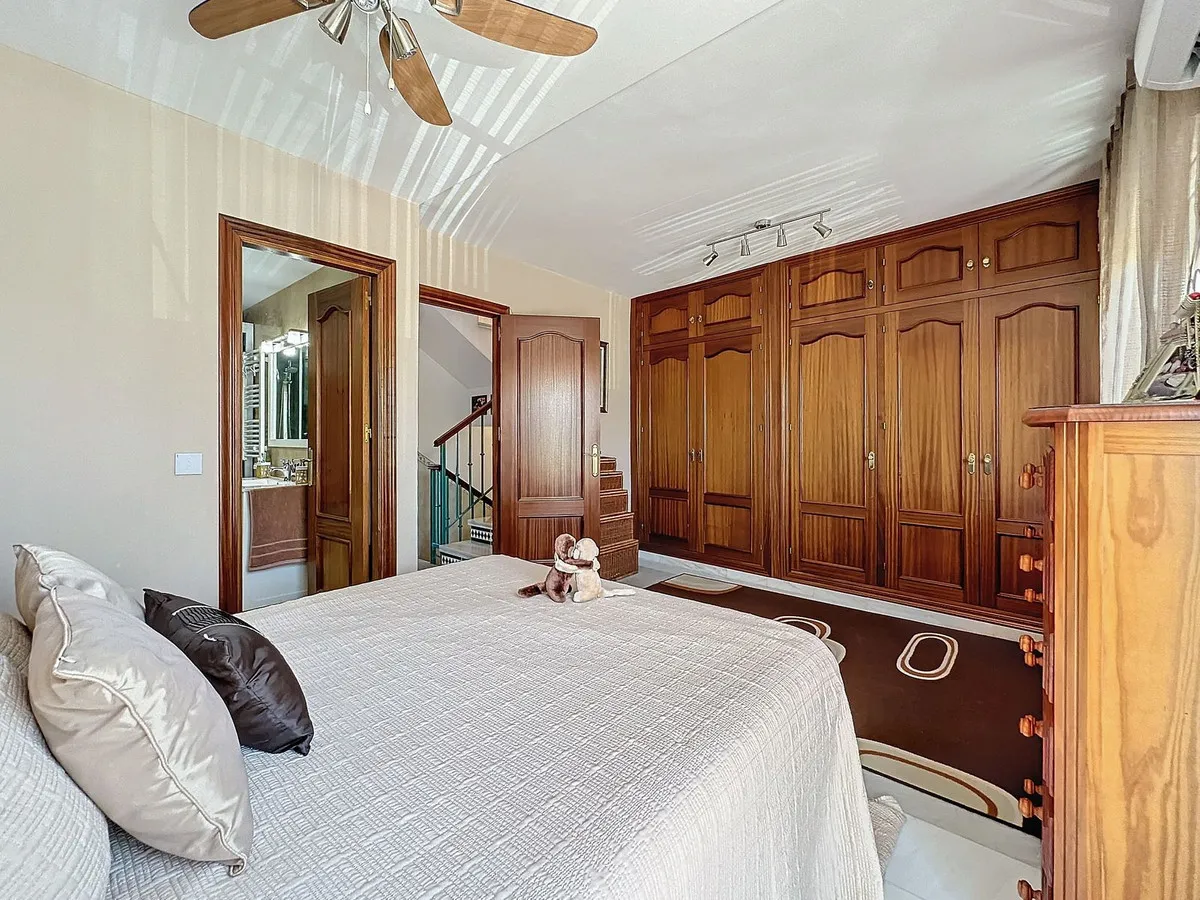 801a3a8d-e4dd-4542-8cae-c90836bcd385