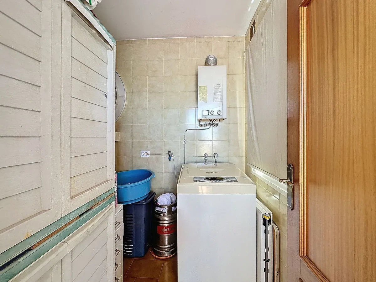 a2d28d00-b467-402d-ab4a-a9cae3306d66