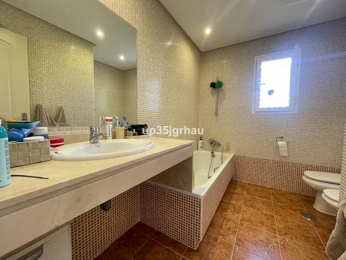 81dbc23e-7451-4661-85a1-7508ae800d43