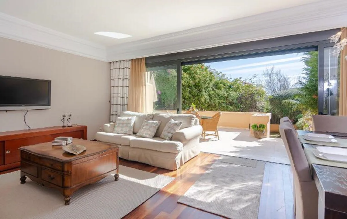 84914570-b549-4a8c-a843-2979a3605e74