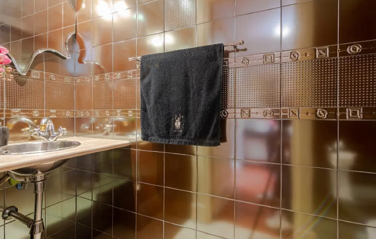 b77947b0-d3e1-44fb-af8b-9cb162b5e766