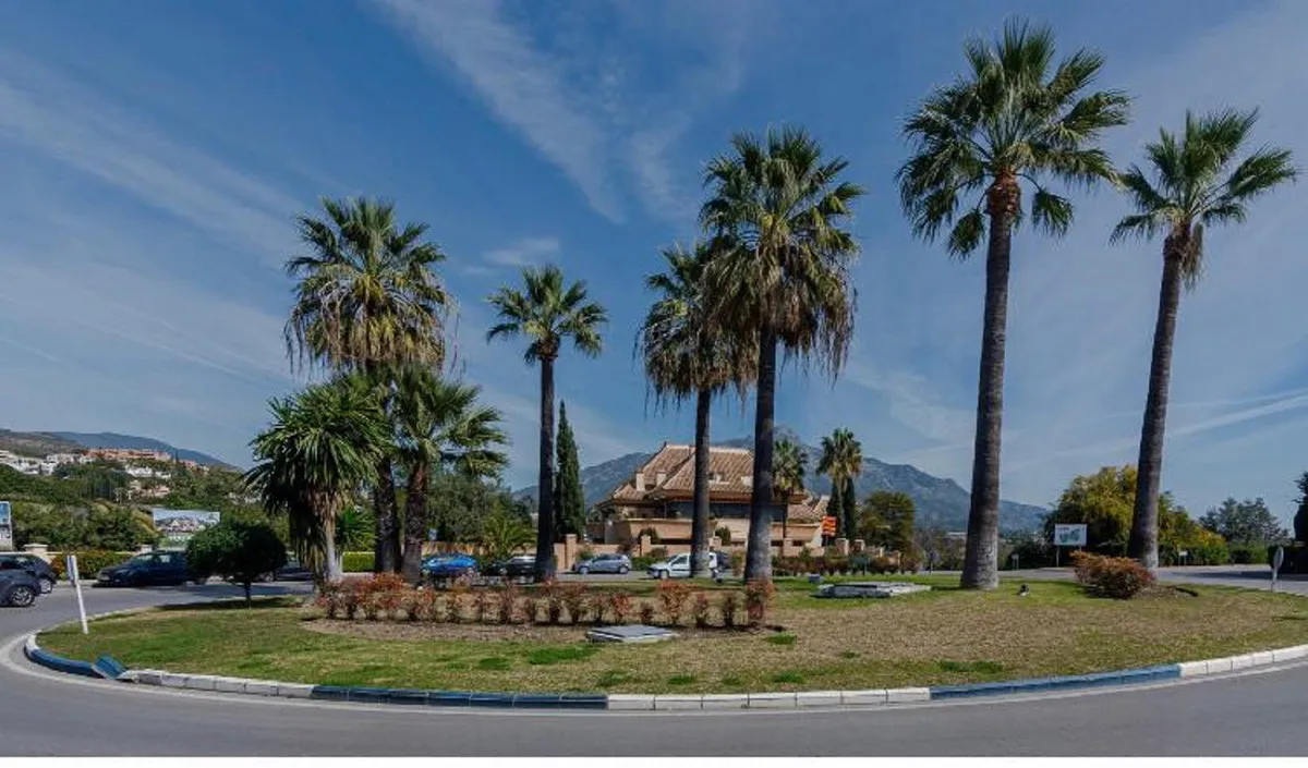 d9e3094a-95ec-4225-a430-177f6c0920b3