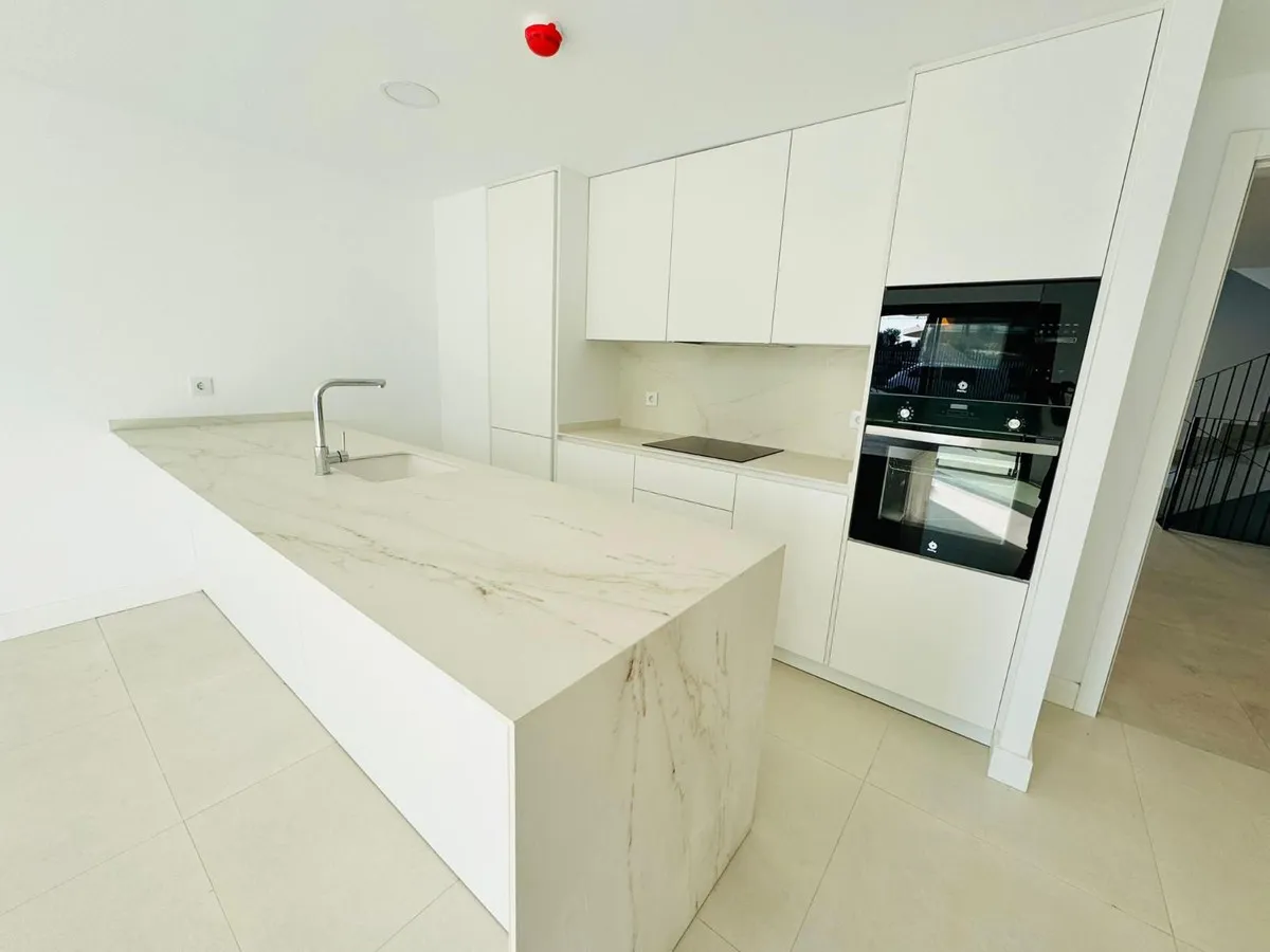 b724e991-55ca-45ac-85cf-1aac256f0021