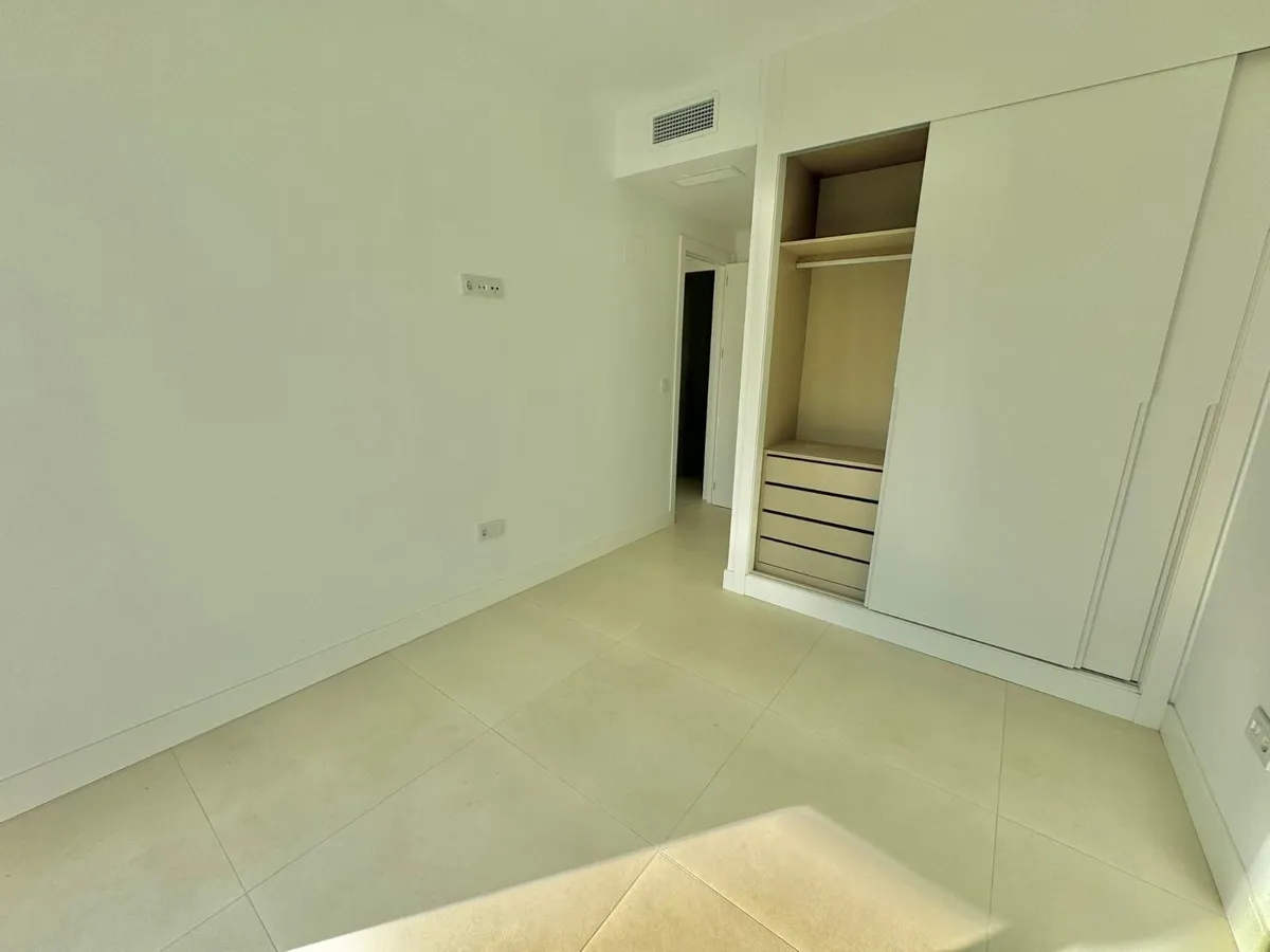 d8b22f7e-4202-4a65-b3e4-94a26ea542f5