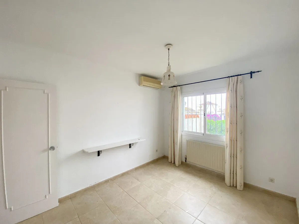 657a8151-4c8d-4ad8-93cf-409848151fac