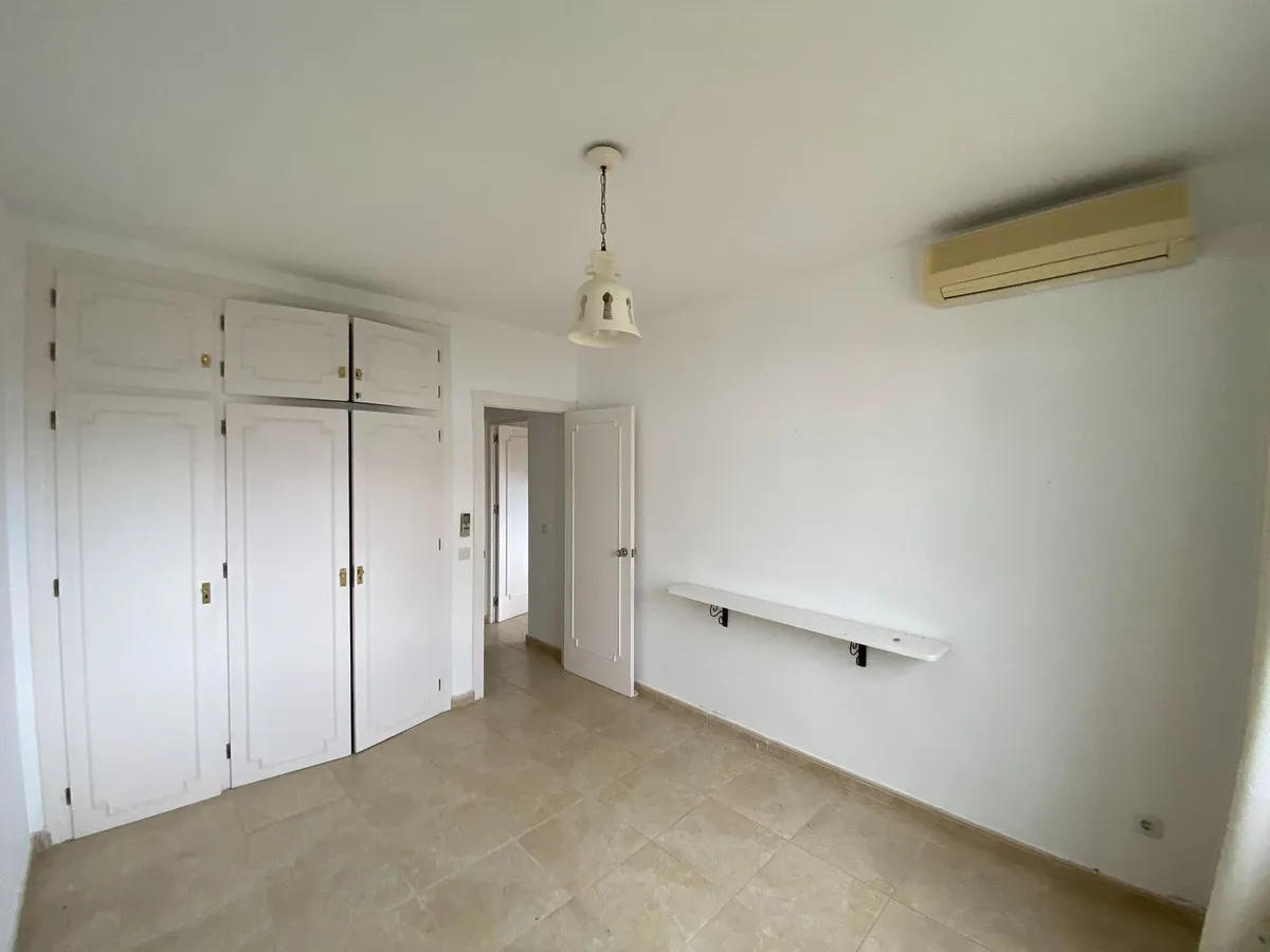 c0792d8f-1b10-40b3-b707-5f0362fd0786