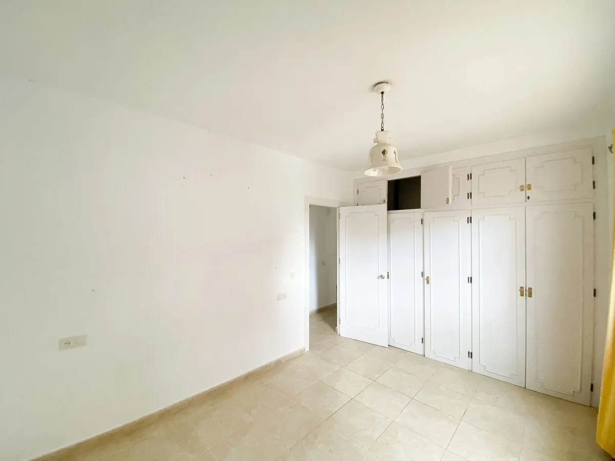 ce8e3121-7ed7-473a-94be-27221e7dd6b1