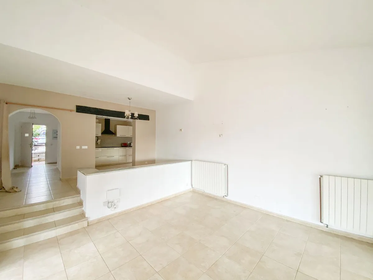 d142d8e0-636d-4b16-8289-0105e7c1be11