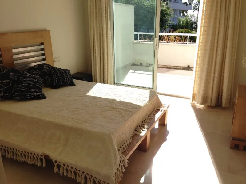 2c31cde1-8c44-4162-9dea-f718a46aa850