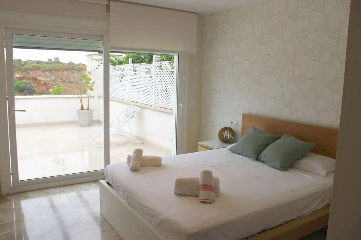 7bdb711c-7961-4852-93f7-7968c2bd87bf