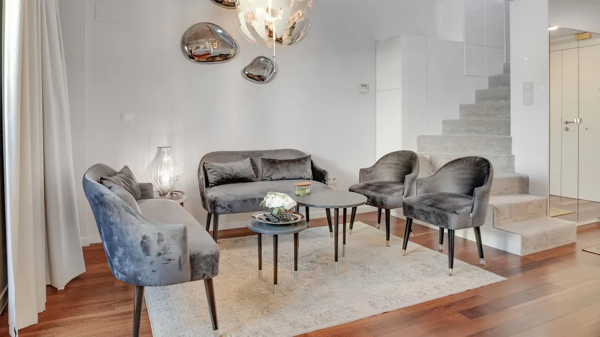 28769463-f4d5-4daf-b17e-0d3238953f29