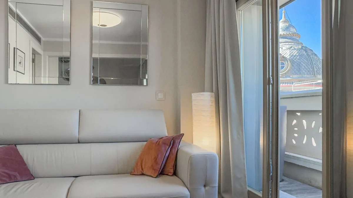 fb2c9600-83b0-45e5-8622-024e1fb3cb08