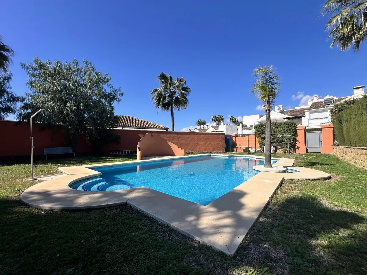 65fe9774-5b43-45b4-9a21-c7b45ee51b29