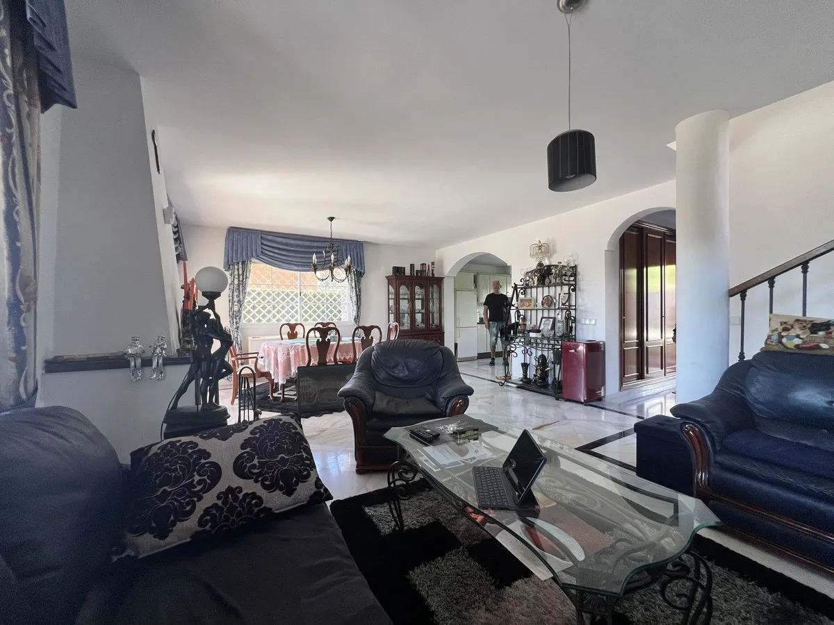 9d3479c2-50fd-4473-9be9-d353e089702e