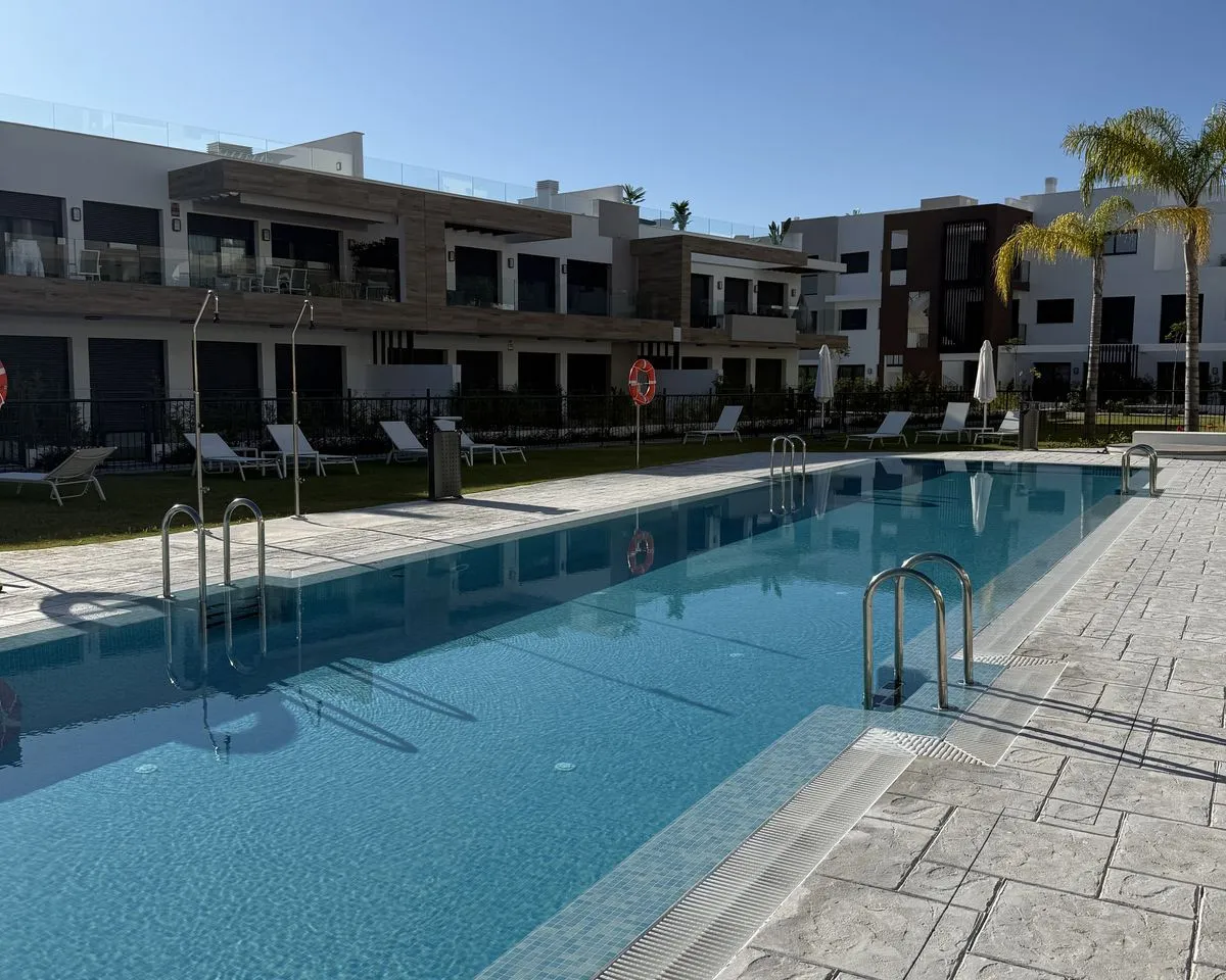 d65fba73-055d-4246-970a-8991737ad4ff