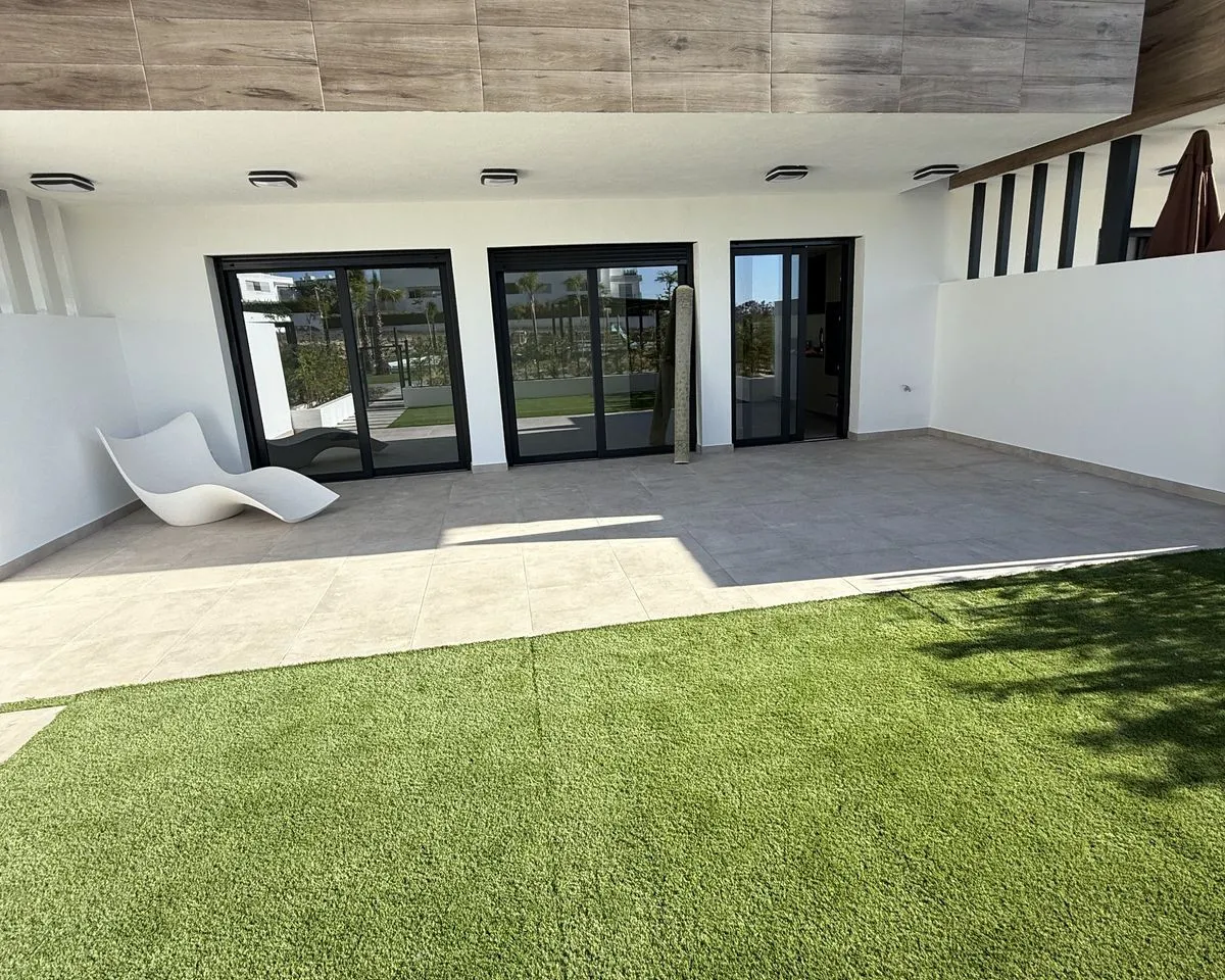 e6e62b8c-2889-40b9-8eb5-5ef1c7ba0c3e