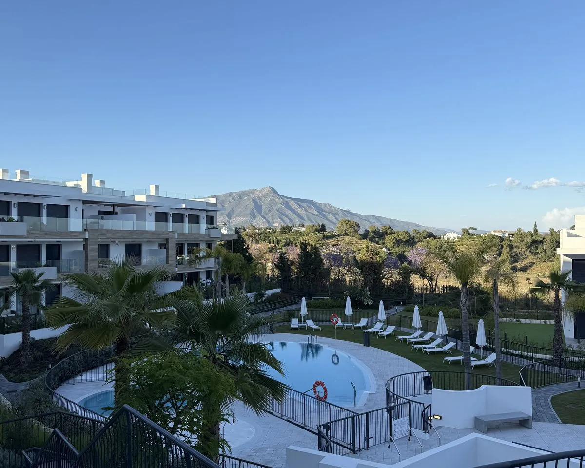 ed0d51e8-4161-4ee7-be0d-ffe199ff76f0