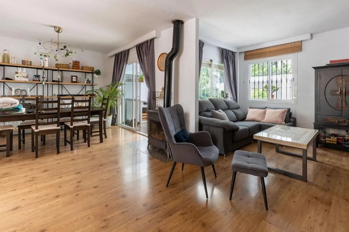 0fc560e8-b0c3-46ca-a944-64284aaa8311