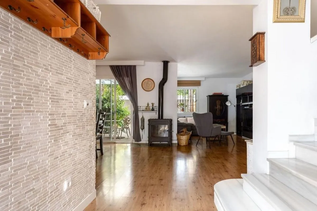 2c42227a-f182-476d-ad71-8539e25e5d73