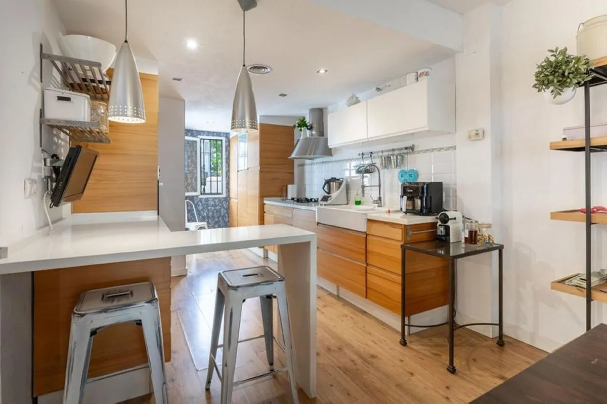 53e9a1aa-e6d9-4e3e-a0b2-31fe3a0ee9f1