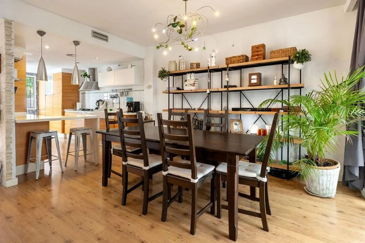 5b050240-42cd-45d1-90e5-d90920307c56