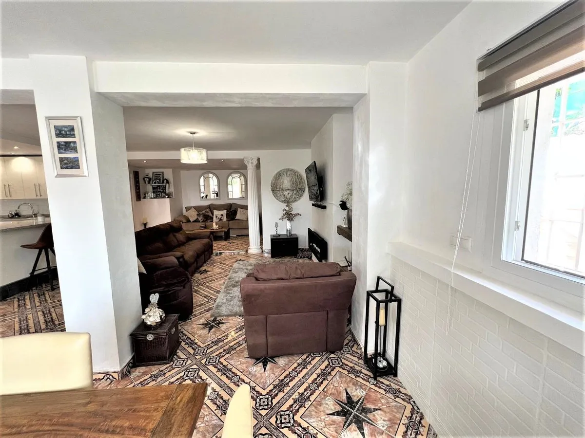 c7f42907-83b9-4704-9f47-fb2b52169474