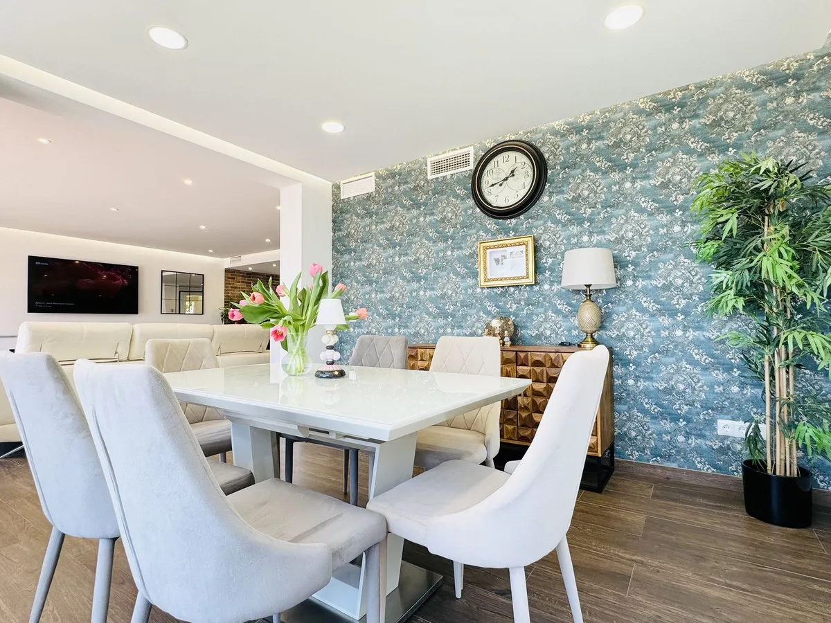 6d7e73f3-aad0-4925-ab89-7766a52728f7