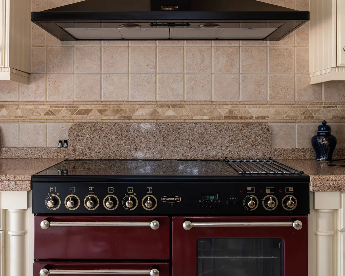 f9ba2c7c-1be1-45a6-bb67-af9f913a9d95