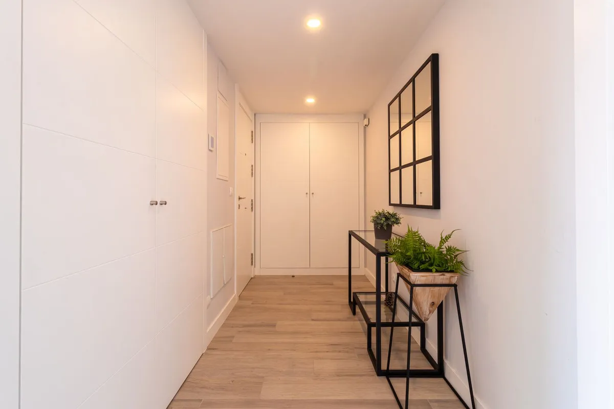 8543e993-84c1-48be-9f63-040f7f4176bf