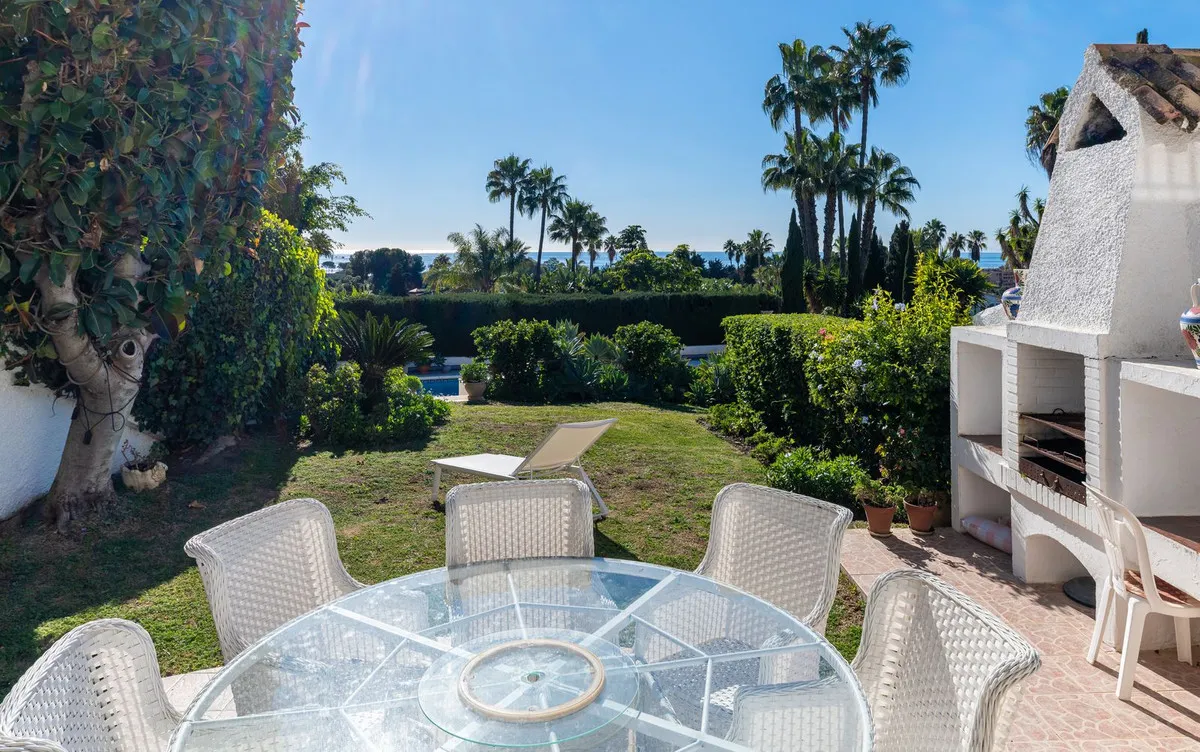 0e64091f-1900-48f3-969f-38c0174e0428