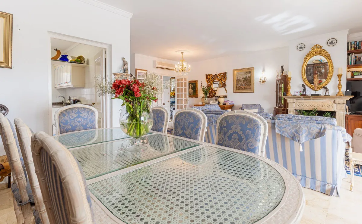 75e2f345-ac17-4b69-9fba-3b28c1c94a6b