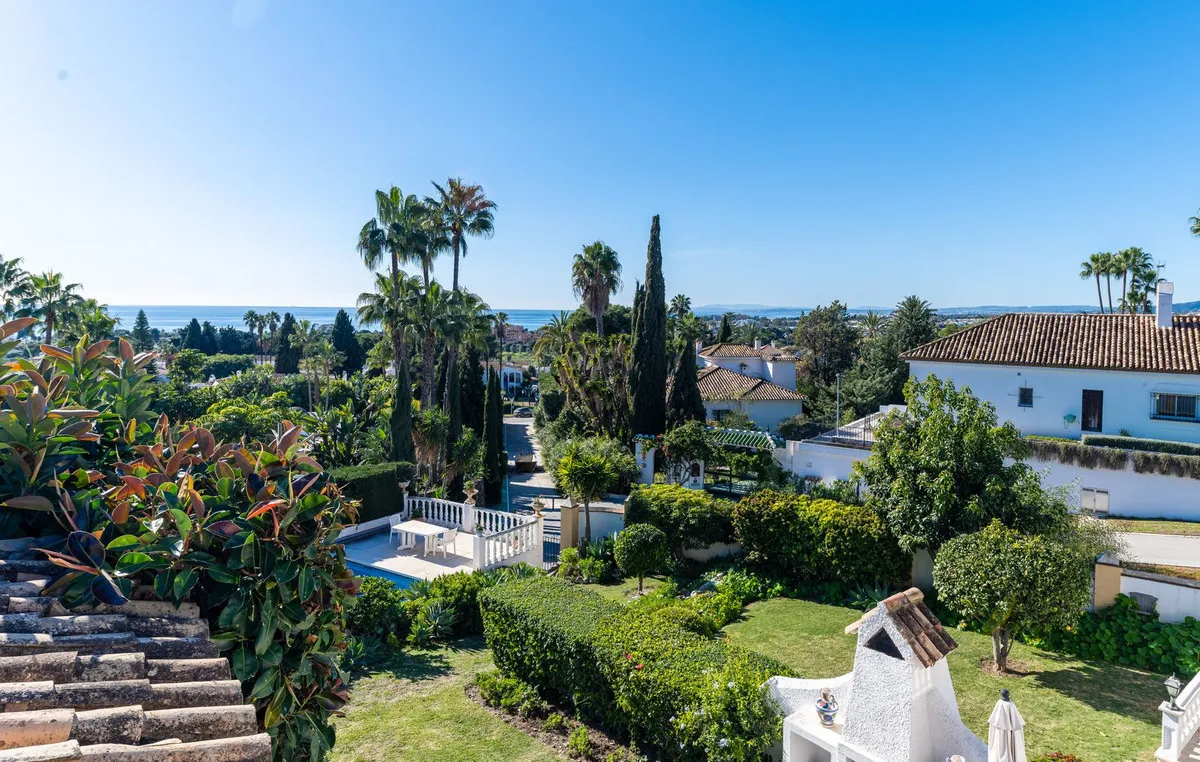 c743e8e1-ae77-4ce1-bd90-df097bf5b6c1