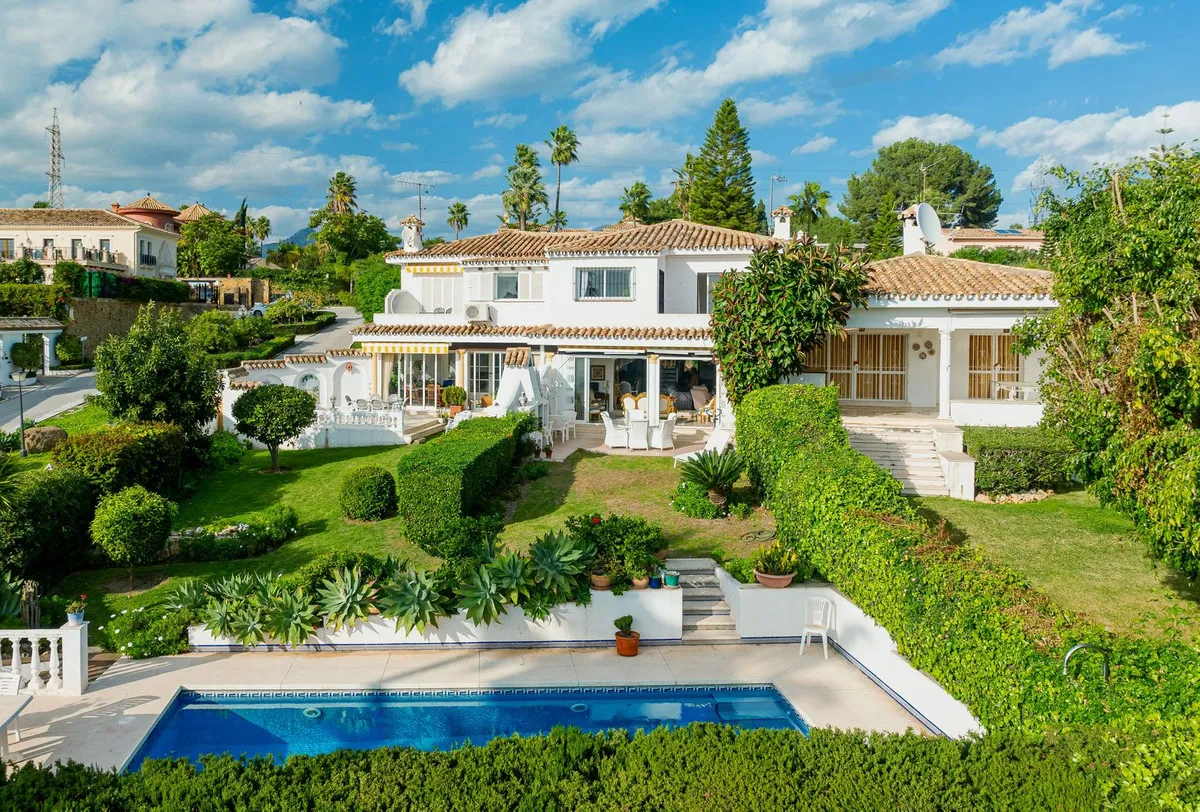 dee8fc0c-258e-44e5-b067-6b1dfd347f07