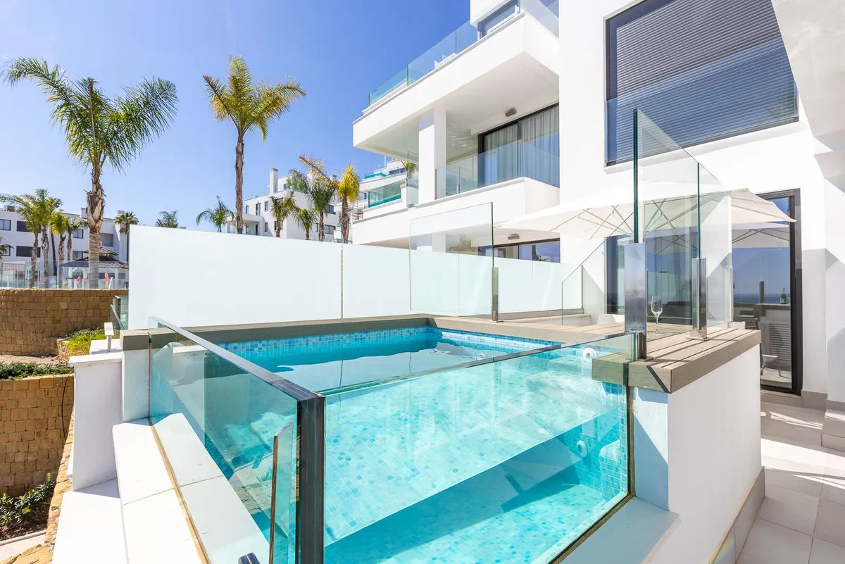 1f0c72d9-e6e8-4e4e-b05f-db5fea080b43