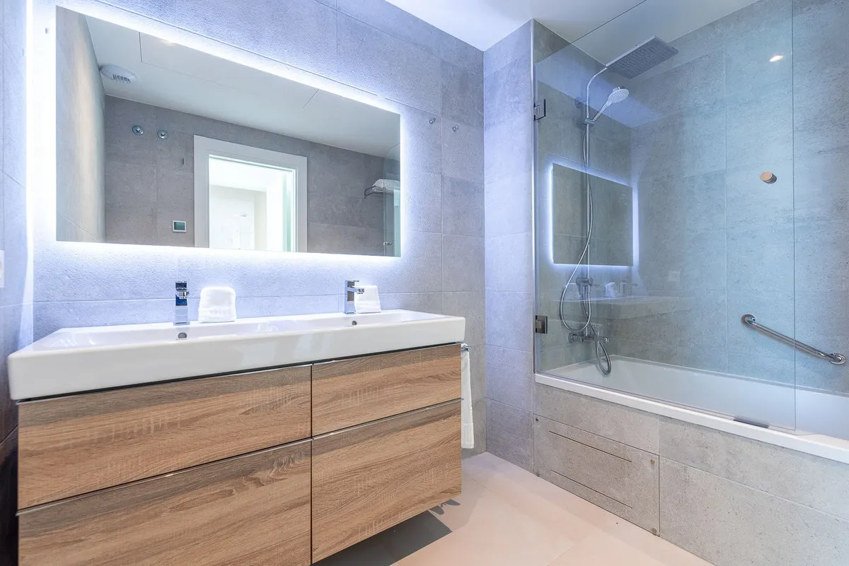 3e4cf77f-98d0-4179-9f15-bcfa33e46b86