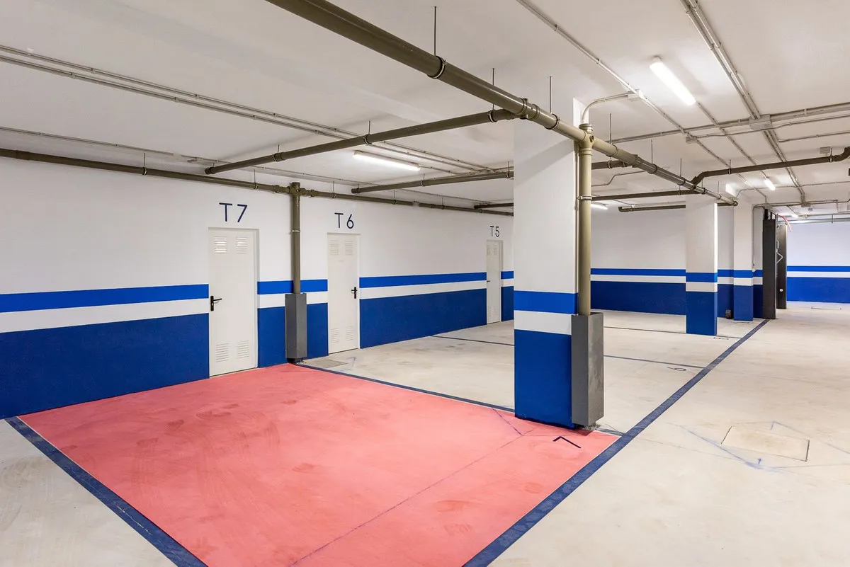 42ad1dc8-3a05-441e-bce9-6cbec8a857b5