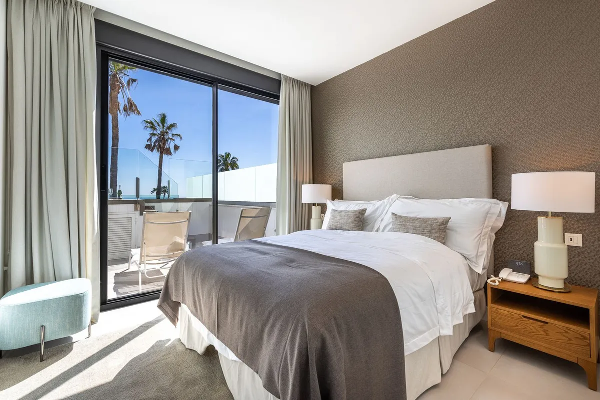 800081df-fde1-4e58-90ae-43a911710b98