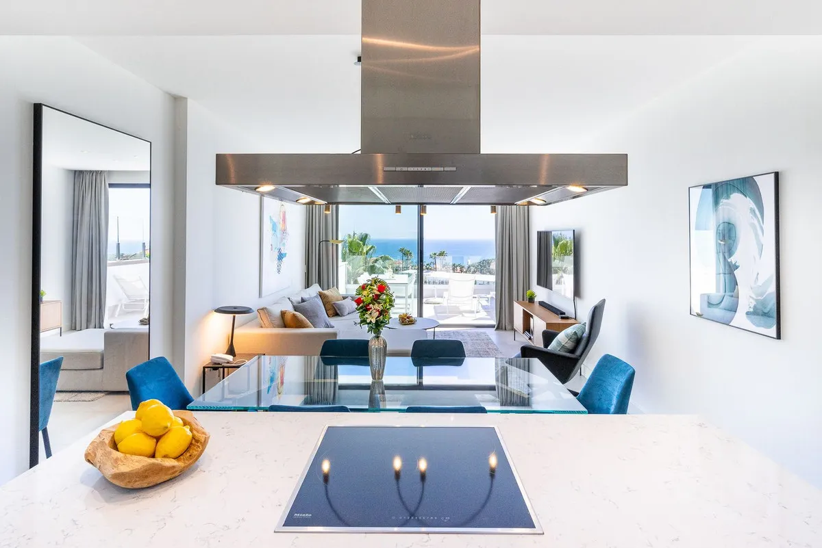 0bfe3597-2596-4e44-8a53-fc206cbe886a