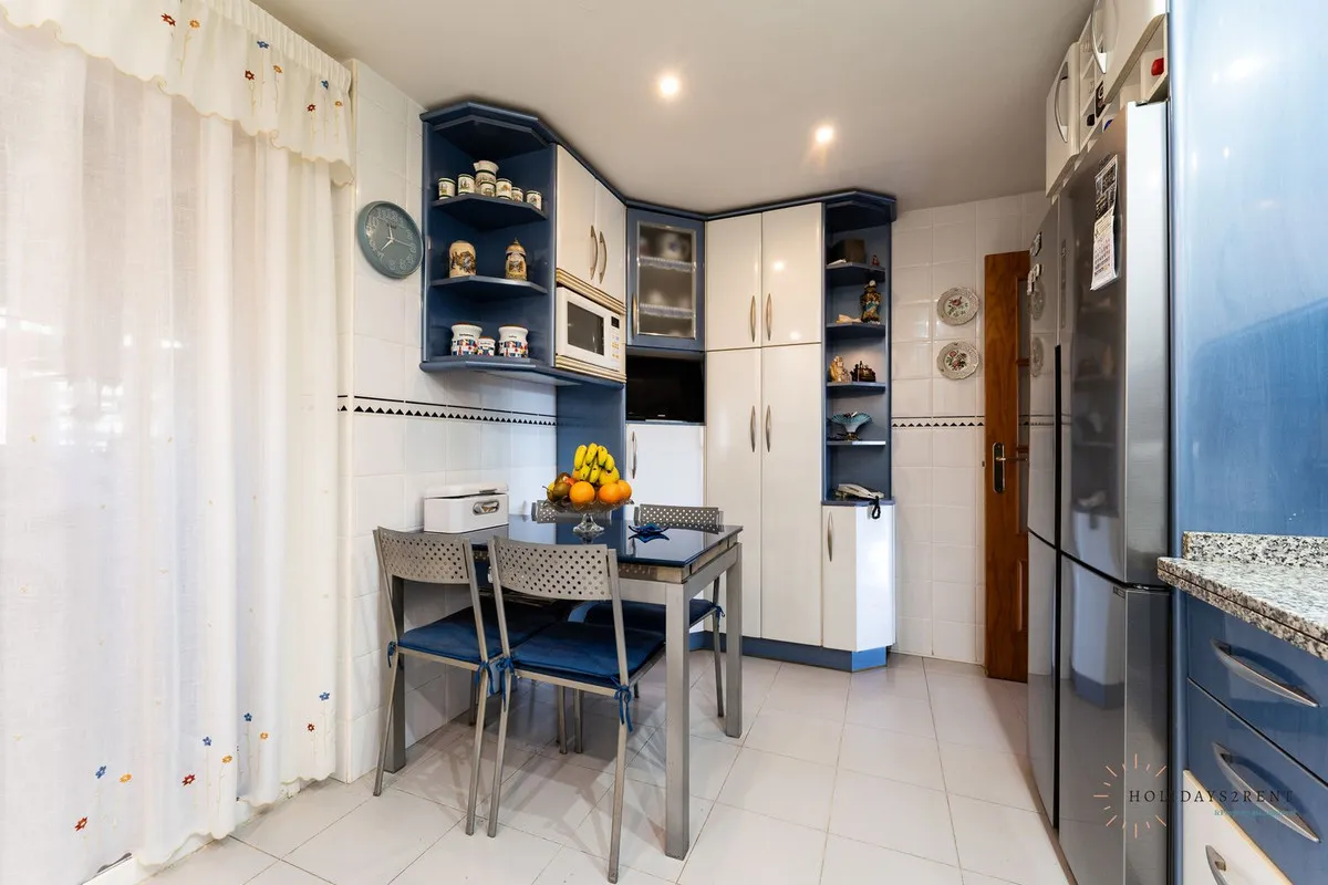 4c946cb2-816f-491b-940c-b51023f7895e