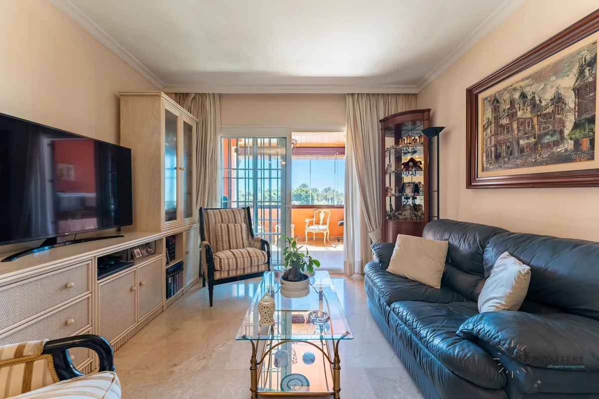 8048c8c4-bb94-49b8-a3f8-2ebf3155a7b6