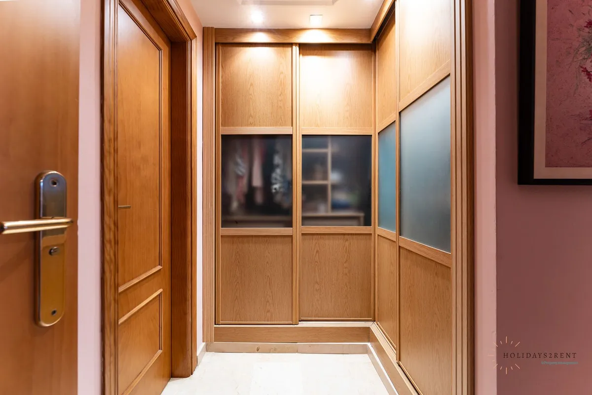 b8a10abb-1479-4dd2-817c-95f7ca778ea6